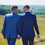 Namoro Gay: Como Funciona e Como Conhecer Homens
