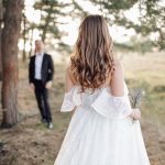Quanto tempo demora um homem a decidir se uma mulher é “para casar”? O que revela o estudo da Voucher Codes Pro